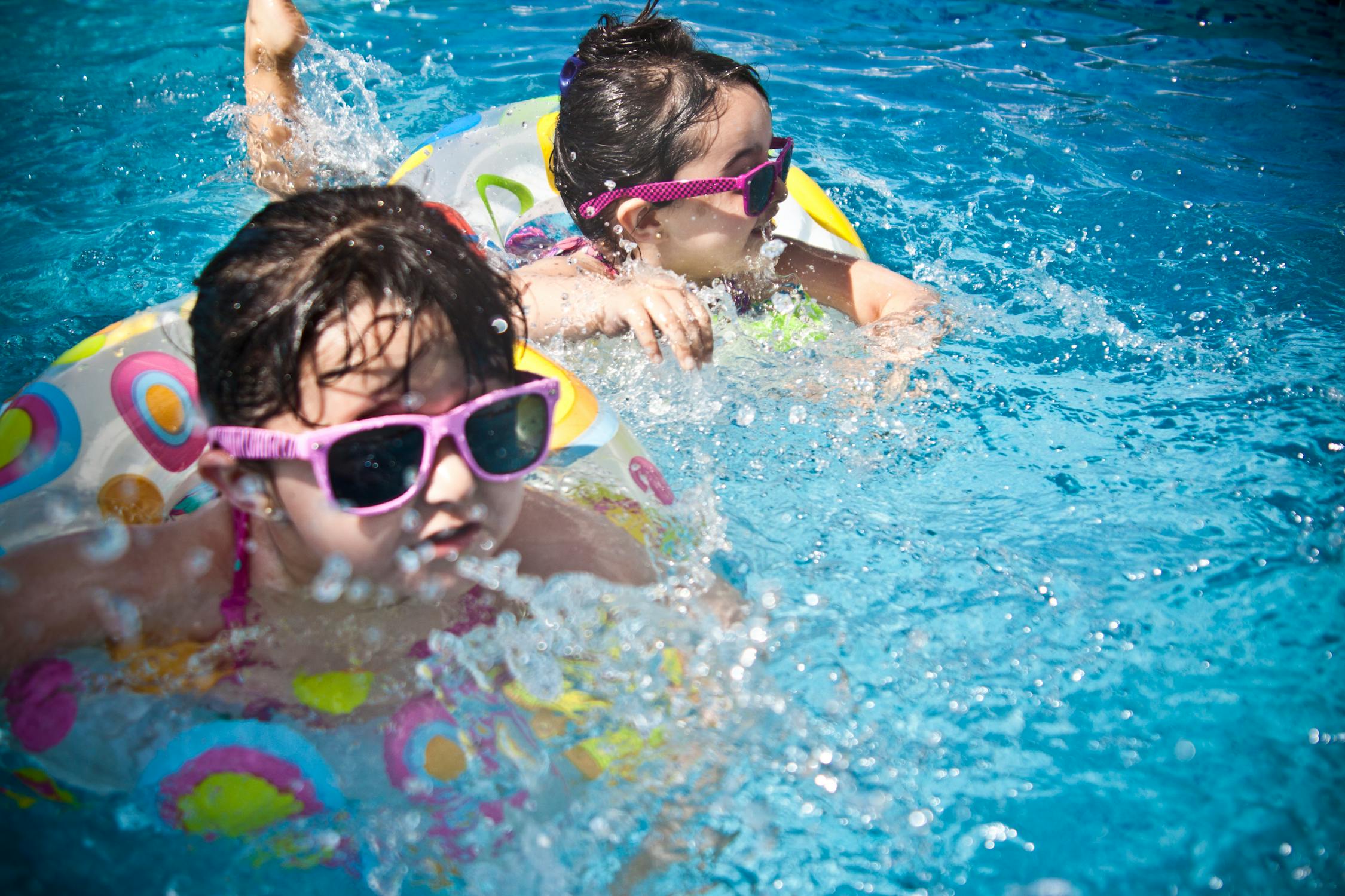 Diversão Garantida: Como Escolher a Piscina Ideal para Seus Dias de Sol